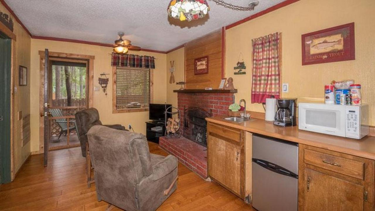Whispering Pine Cabins 루이도소 외부 사진