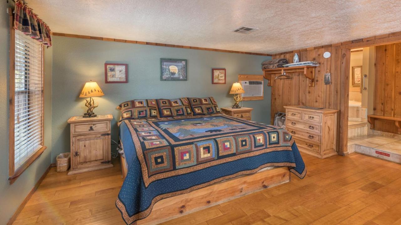 Whispering Pine Cabins 루이도소 외부 사진