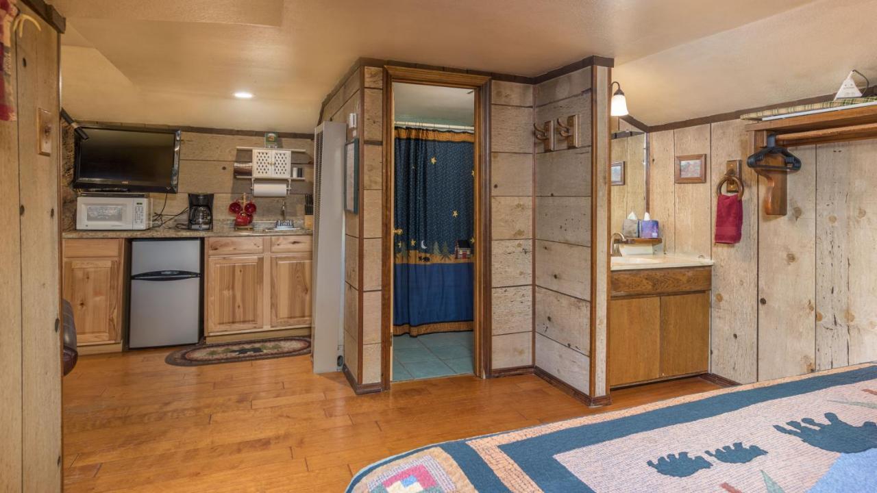 Whispering Pine Cabins 루이도소 외부 사진